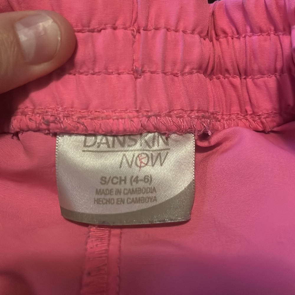 Pink shorts - Picture 2 of 2